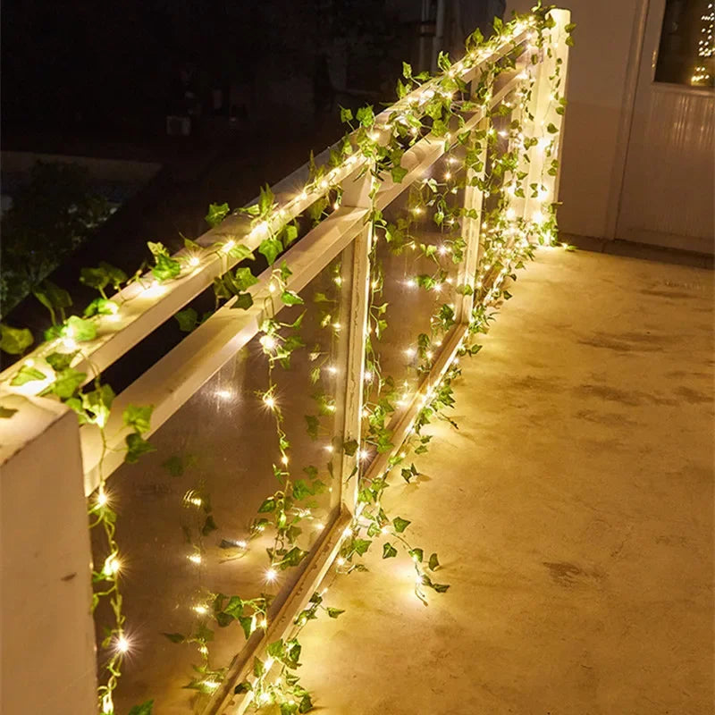 Guirnalda de luces para decoración del hogar, guirnalda de luces con batería para árbol de Navidad, vid Artificial, hojas verdes y flores