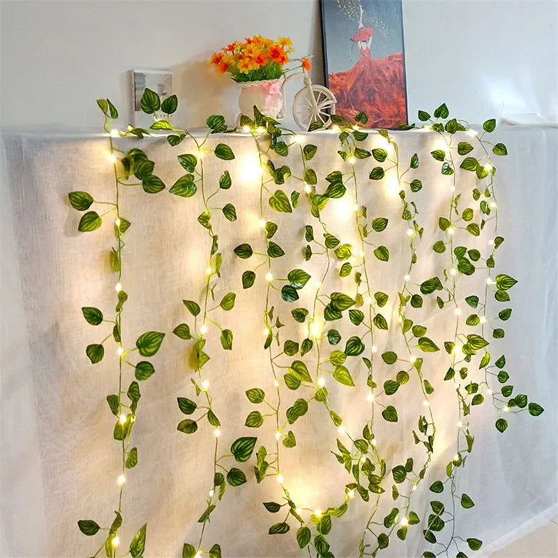 Guirnalda de luces para decoración del hogar, guirnalda de luces con batería para árbol de Navidad, vid Artificial, hojas verdes y flores