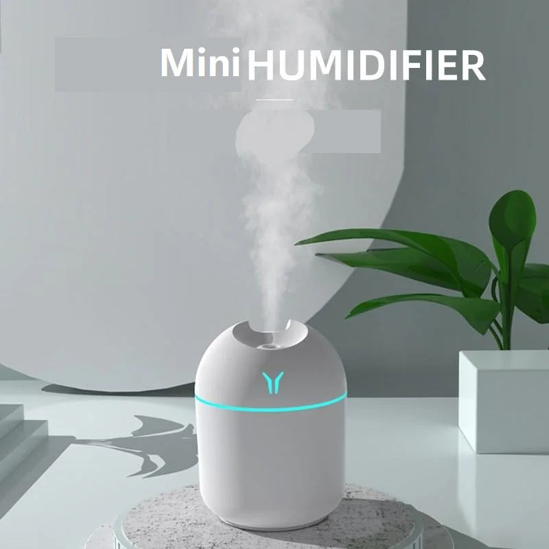 Mini humidificador de aire USB de 250ML, difusor de aceites esenciales aromáticos para el hogar y el coche, generador de niebla silencioso ultrasónico con lámpara LED de Color